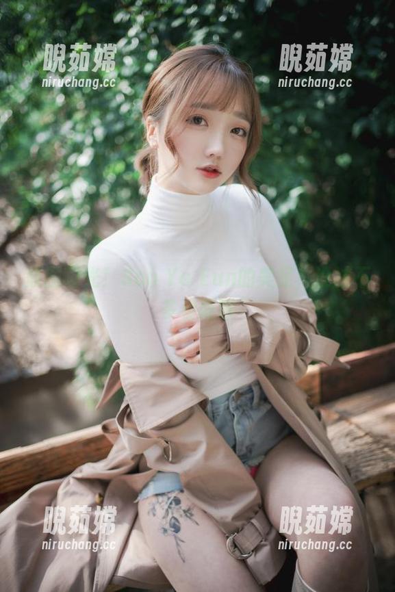 Son Ye Eun 原图曝光!Son Ye Eun的美足,没法不多看两眼